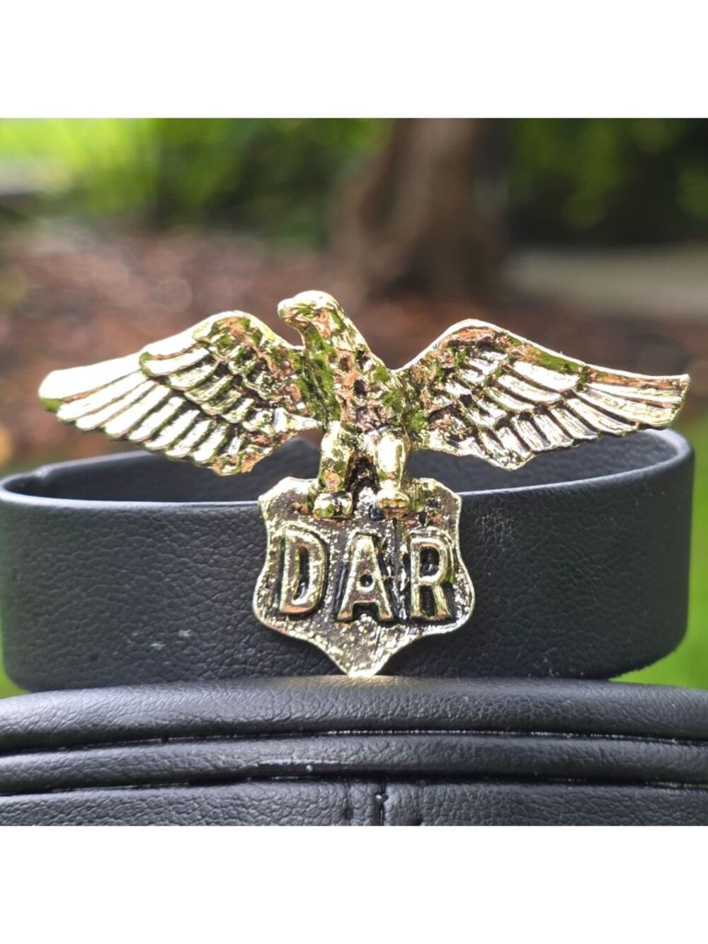 Daughters of the American Revolution DAR Gold Tone Eagle Pin Brooch Vintage HTF